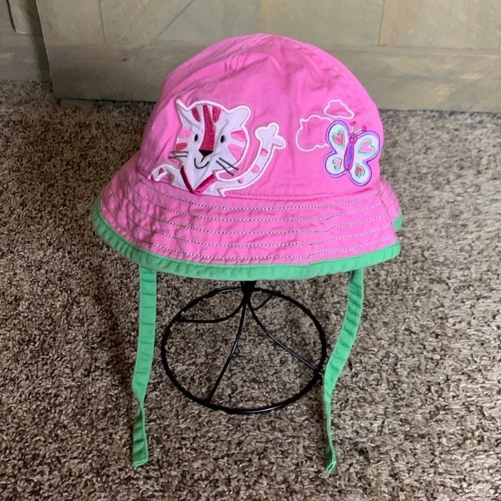 Hanna Andersson pink sunhat with green chin ties Size Medium